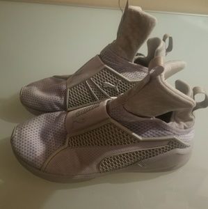 Woman's Puma shoes
